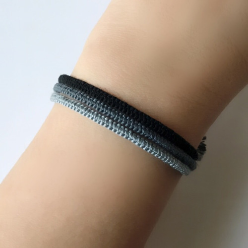 再販×4》ブラックグラデーションミサンガブレスレット