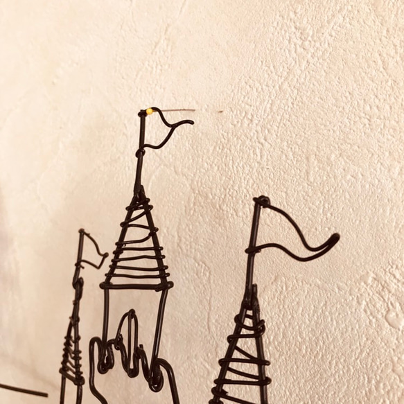 風を感じるお城＊ワイヤーアート 6枚目の画像