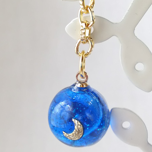 宇宙 グラデーション 手染め ビーズ ラメ レジン 大ぶり ゆらゆら