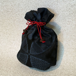 着物リメイク 巾着袋 Ｄ 大島 シルク 和風 ポシェット きんちゃく 4枚目の画像