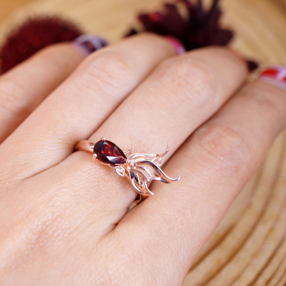 GOLD FISH - Garnet 18K Rose Gold Plated Silver Ring 2枚目の画像