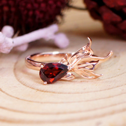 GOLD FISH - Garnet 18K Rose Gold Plated Silver Ring 4枚目の画像