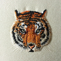 刺繍画　虎と竜(国産品で手作り) 1_90622e4dc6d116b7af270f79d18e