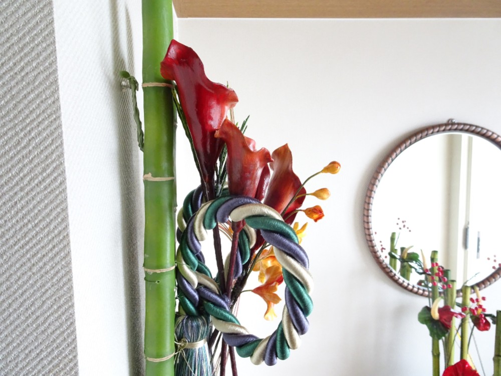 【粘土の花/パンフラワー/壁かけ】胡蝶蘭/カラーのモダンリッチなパンフラワーお正月アレンジ