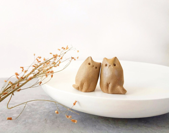 Brown Handmade Ceramic Cat – size: S 3枚目の画像