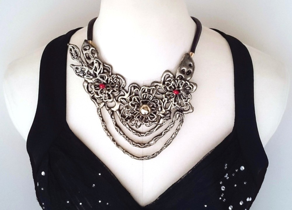 フラワーチェーン・ネックレス Type B(ゴールド)