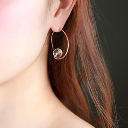 14kgf- twist hoop crystal quartz (special cut)耳環 第2張的照片