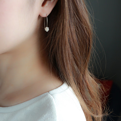 福袋 14kgf-極簡小珍珠和 Nuance 弧形珍珠耳環套裝 第3張的照片