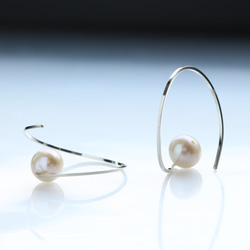 SV935(Argentium)- twist hoop pearl 耳環 第4張的照片