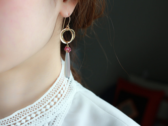 14kgf- Grege vertical line pierced earrings 第4張的照片