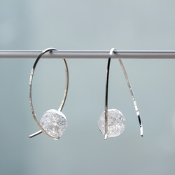 SV935(Argentium)- twist hoop rock crystal quartz 耳針 第2張的照片