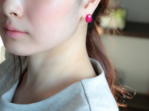 14kgf-Ruby pink chalcedony tassel 耳針 第6張的照片