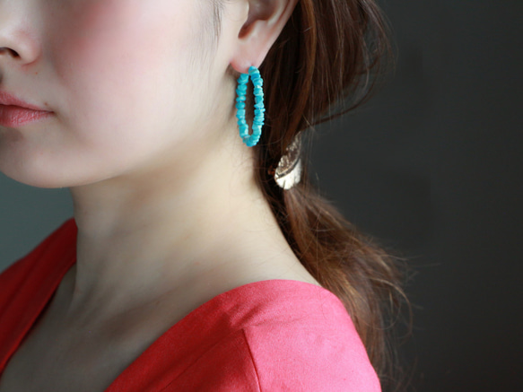 14kgf- sleeping beauty turquoise hoop 耳針 第1張的照片