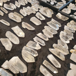 希少　ブラジル産レムリアンシード(クォーツ)　クリスタル 水晶 ポイント 4枚目の画像