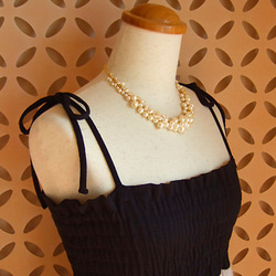 鈴生り真珠のネックレス（金色） 5枚目の画像