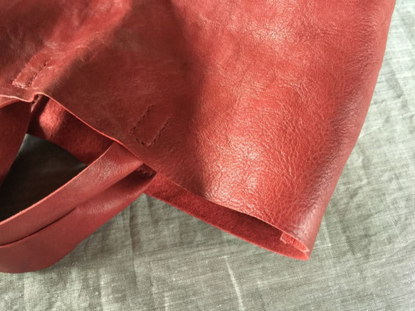 【S.Y様ご予約品です】 『環桜』 革袋 枯赤 S3サイズ 2枚目の画像