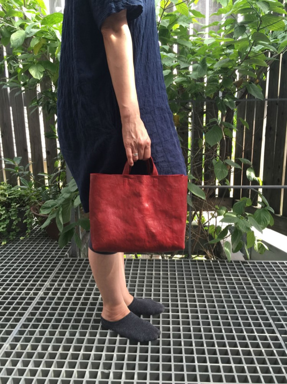 【S.Y様ご予約品です】 『環桜』 革袋 枯赤 S3サイズ 3枚目の画像