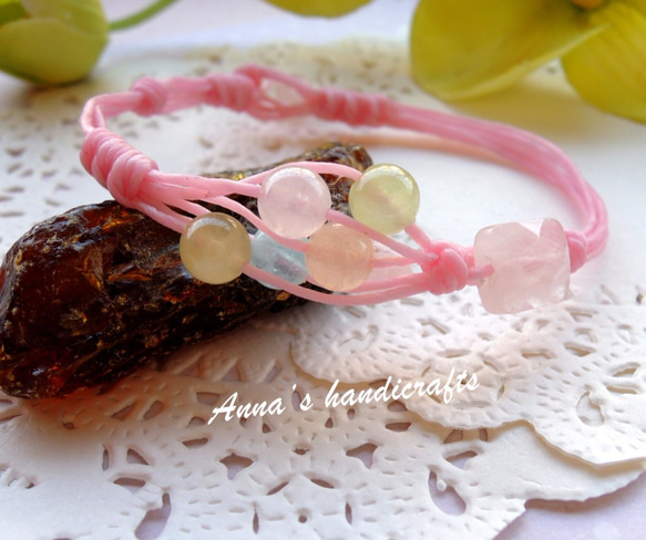 [アンナ]手作りショップが厳選された天然石の超甘いピンクモルガン簡単なワックスラインのブレスレット 2枚目の画像