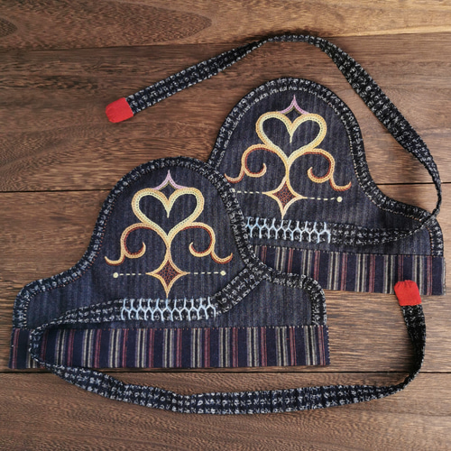 アイヌ刺繍のテクンペ（手甲） 手袋・ミトン pirika moshiri