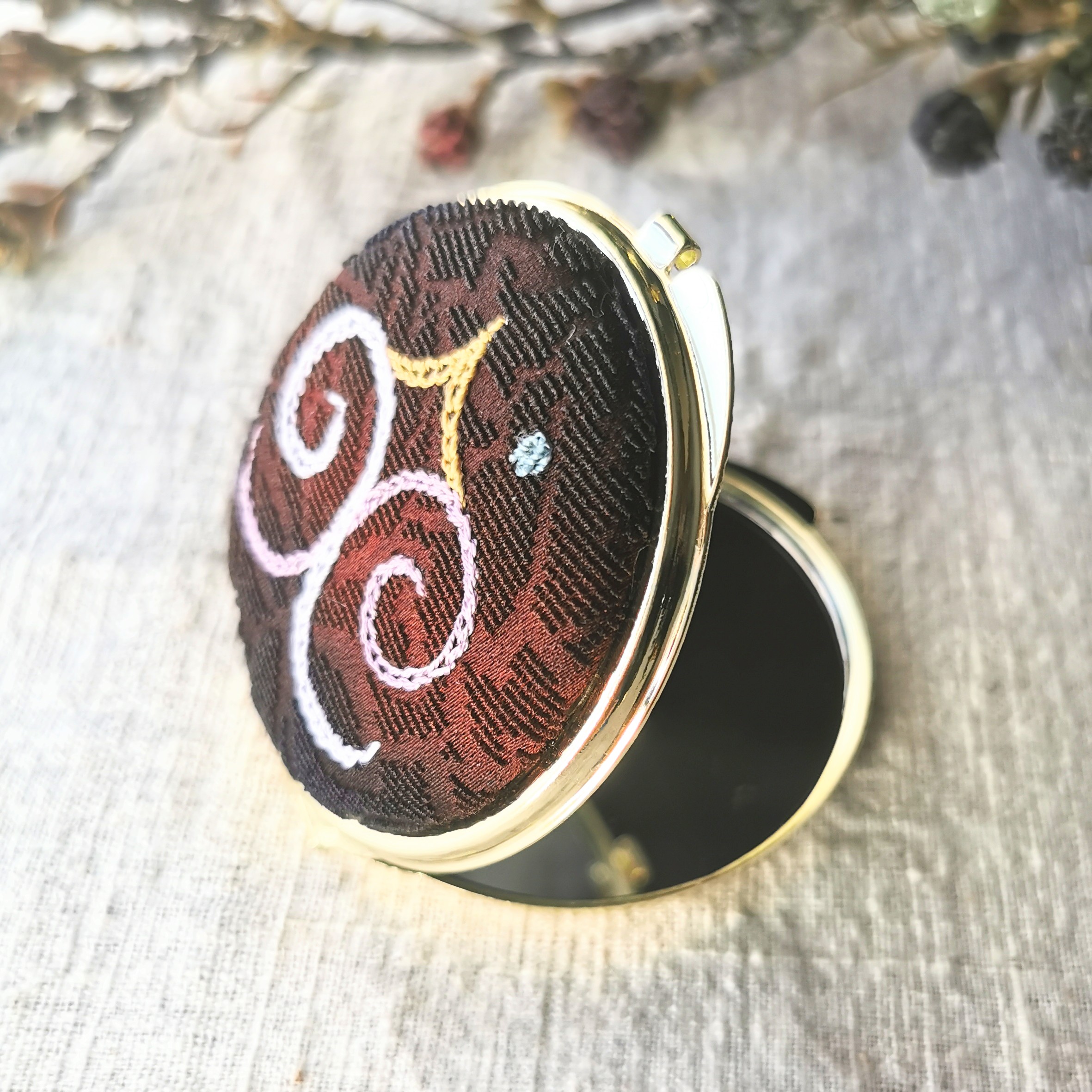 【限定品】刺繍入り手鏡