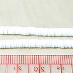 オパック ホワイト・オーロラ　　1本（1000枚）・イタリア製・糸通し・平丸・4mm 2枚目の画像