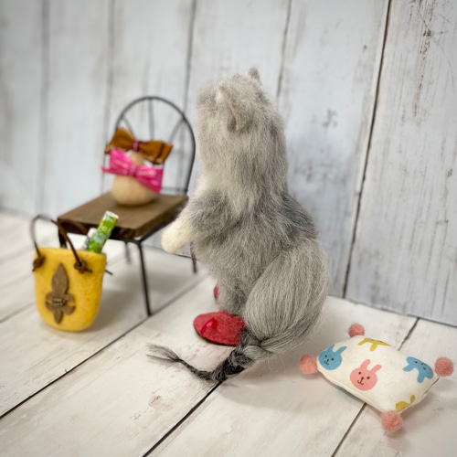 羊毛フェルトオシャマなニャンコドール