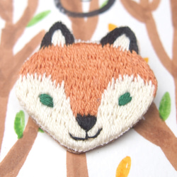 ◭小動物頭刺繡胸針◮ 狐狸 Fox 第1張的照片