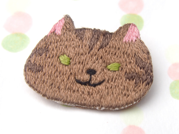 ◭小動物頭刺繡胸針◮ 虎斑貓Taddy cat 第1張的照片