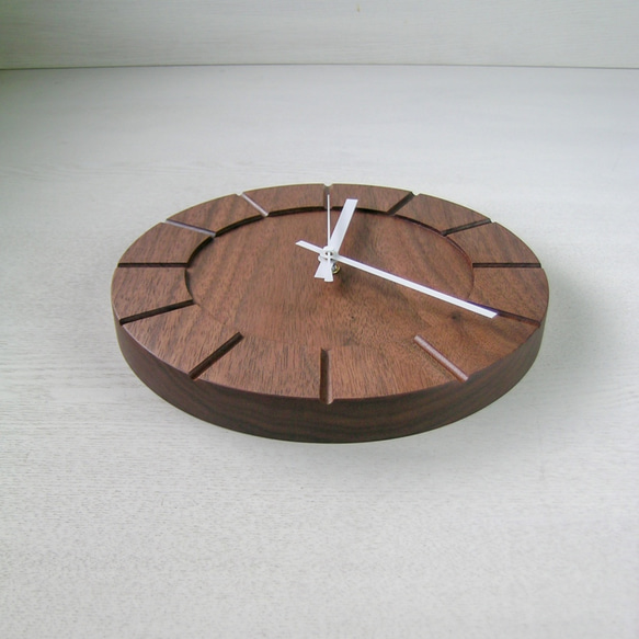 木の時計01(Φ240) No27 | ウォールナット 2枚目の画像
