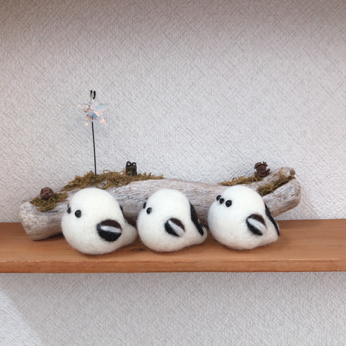 羊毛フェルト　シマエナガ 羊毛フェルト シマエナガ（高さ5.5㎝） 羊毛フェルト hiromisaku 通販