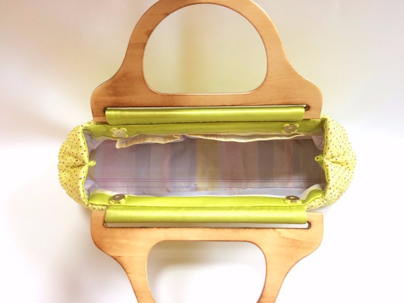 レモンイエローの絞り染めキルティングバッグ（着物リメイク） 5枚目の画像