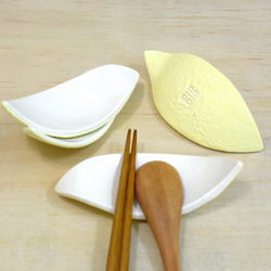 【好器】剝開的果皮造型筷架_二入_陶瓷餐具 第4張的照片