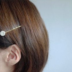 シロインカ -shiroinka- porcelain pebble pierced earring 2枚目の画像