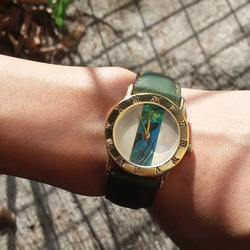 【Lost and find】藝術感 古董款 天然石 鮑貝 貝母 大錶面 手錶 第2張的照片
