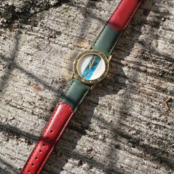 【Lost and find】藝術感 古董款 天然石 鮑貝 貝母 大錶面 手錶 第3張的照片