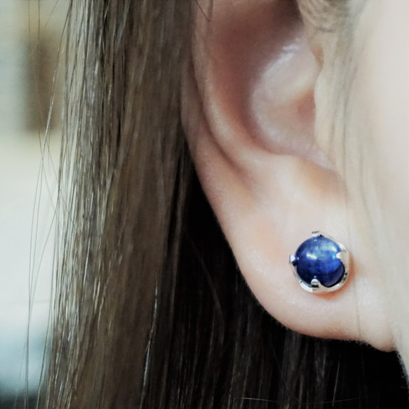 ll 6mm藍晶石純銀耳環 ll 925純銀貼耳耳針 - 一對 附銀耳堵 第7張的照片