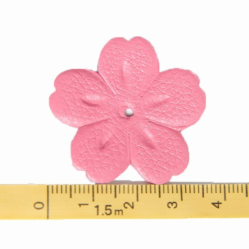 レザーパーツ さくら型 3.5cm 立体レザーモチーフ 2枚入り レザーパーツ さくら型 3.5cm 立体レザーモチーフ 2枚入り