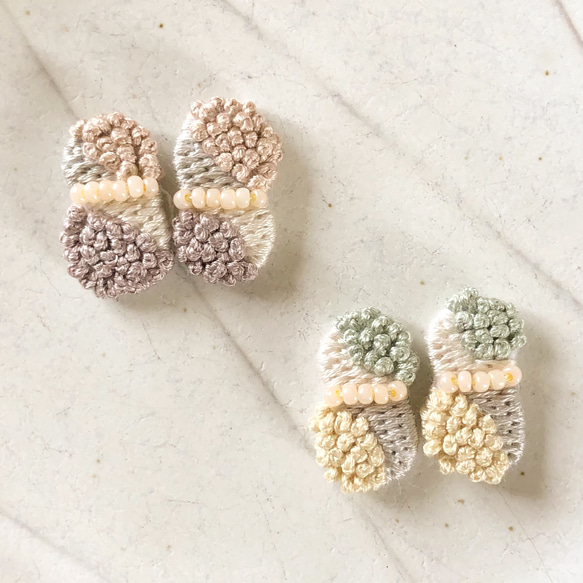 いびつ 001 イエロー×グリーン 刺繍 ピアス イヤリング 3枚目の画像