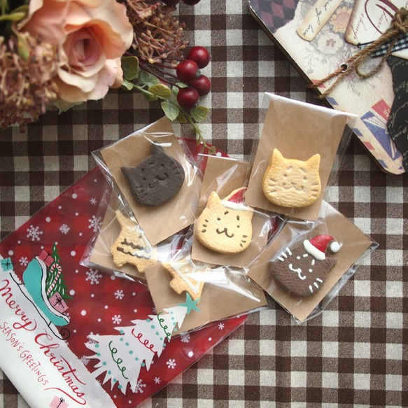 クリスマス猫クッキー形マグネット まゆねこ 1枚目の画像