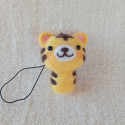 寅年だもの・にっこりトラの羊毛フェルトストラップ 羊毛フェルト Mt
