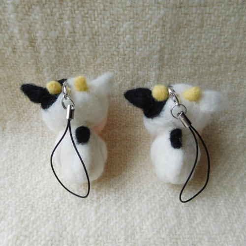 丑年だもの・羊毛フェルトのほっこり牛のストラップ 羊毛フェルト Mt