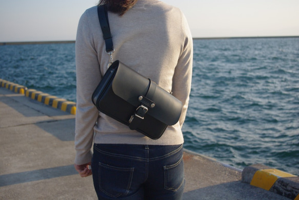 革工房DEO 1本ベルトが素敵なボディバッグ CS-11 ショルダー