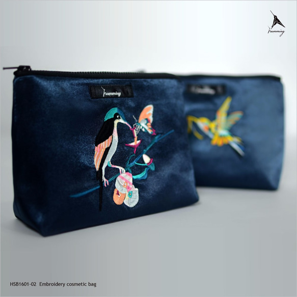 humming- 蜂鳥蝴蝶好朋友 Embroidery cosmetic bag〈刺繡化妝包〉-藍寶石 第1張的照片