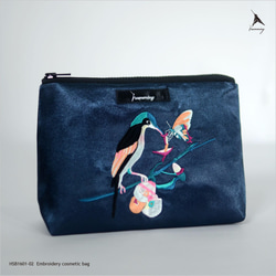 humming- 蜂鳥蝴蝶好朋友 Embroidery cosmetic bag〈刺繡化妝包〉-藍寶石 第3張的照片