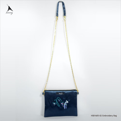 humming-Embroidery Bag- 鳥與彩帶花〈兩用刺繡鍊包〉-藍寶石 第2張的照片