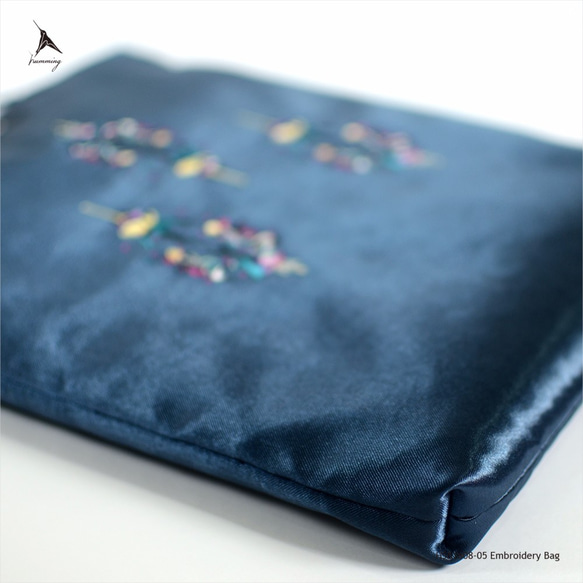 humming-吊燈花 Embroidery Bag 〈刺繡托特包〉寶石藍 第5張的照片