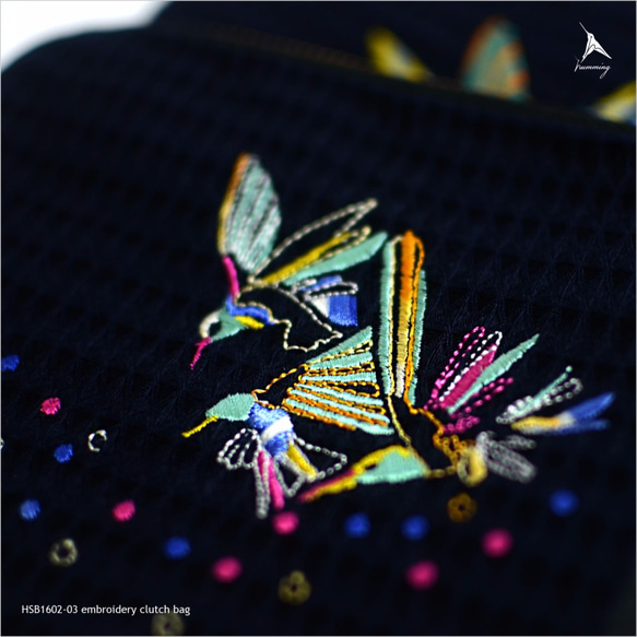 humming- 蜂鳥泡泡-embroidery clutch bag〈刺繡隨身包〉 第2張的照片