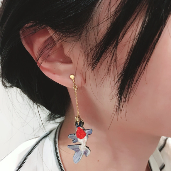 humming-Embroidery earrings Danding Goldfish &lt;刺繍イヤリング&gt; ステン 5枚目の画像