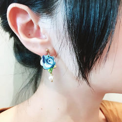 humming-山茶花 Embroidery earrings 〈刺繡耳環〉可改耳夾 第3張的照片