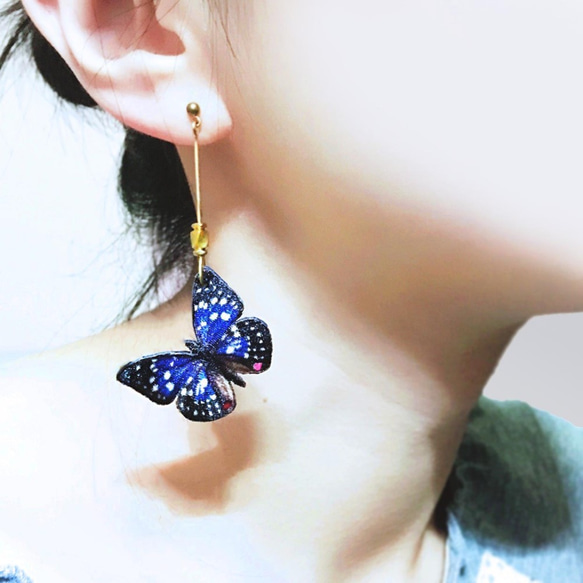 humming 大紫蛺蝶 刺繡耳環 | 耳針 |夾式| 蝴蝶系列 第5張的照片